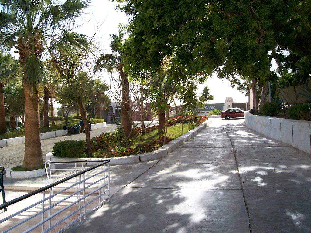 Nefertari Hotel Abu Simble Abu Szimbel Kültér fotó